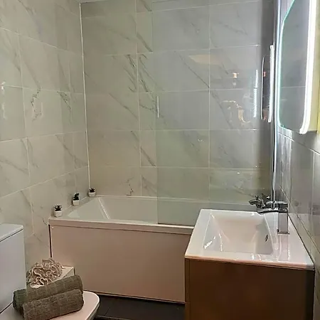 Alexander House 3* Bradford (West Yorkshire)